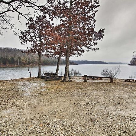Rustic Stockton Lake Cabin Half Mile To Boat Ramp! Eksteriør billede