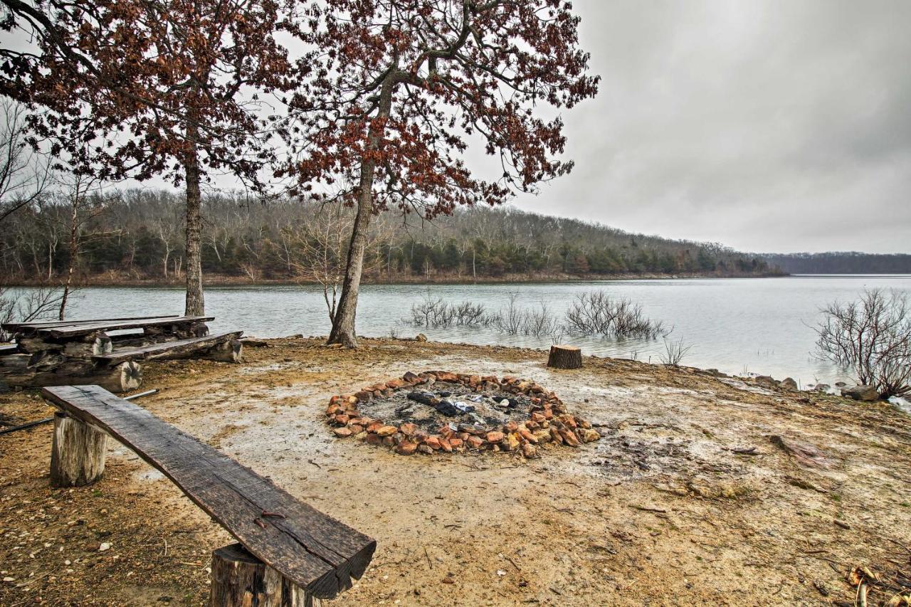 Rustic Stockton Lake Cabin Half Mile To Boat Ramp! Eksteriør billede
