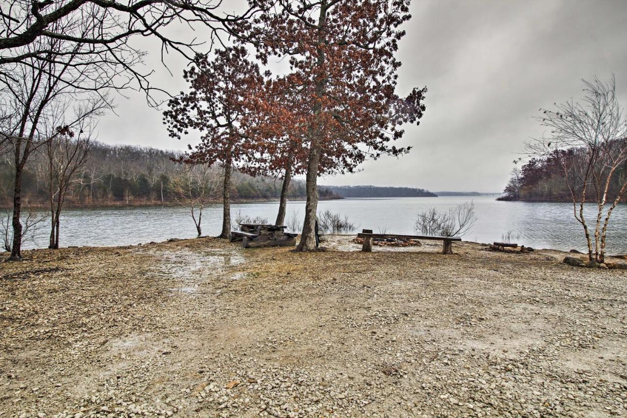 Rustic Stockton Lake Cabin Half Mile To Boat Ramp! Eksteriør billede